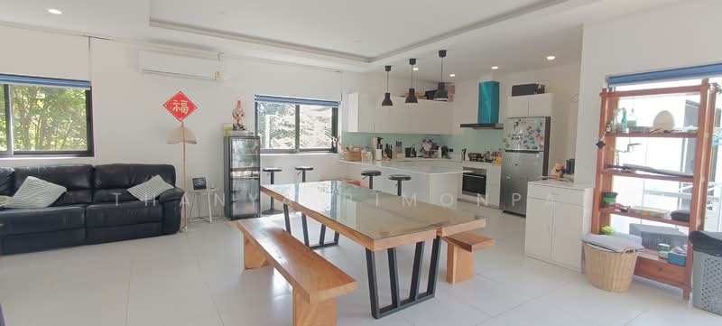Large 3 Bedrooms House with 1 Bedroom Studio in Maenam, Surat Thani, Mae Nam, Ko Samui, Surat Thani, 4 Bedrooms, 300 sqm, Single Detached House For Sale, by Thanya Pimonpat, 60252300 - DDproperty.com
