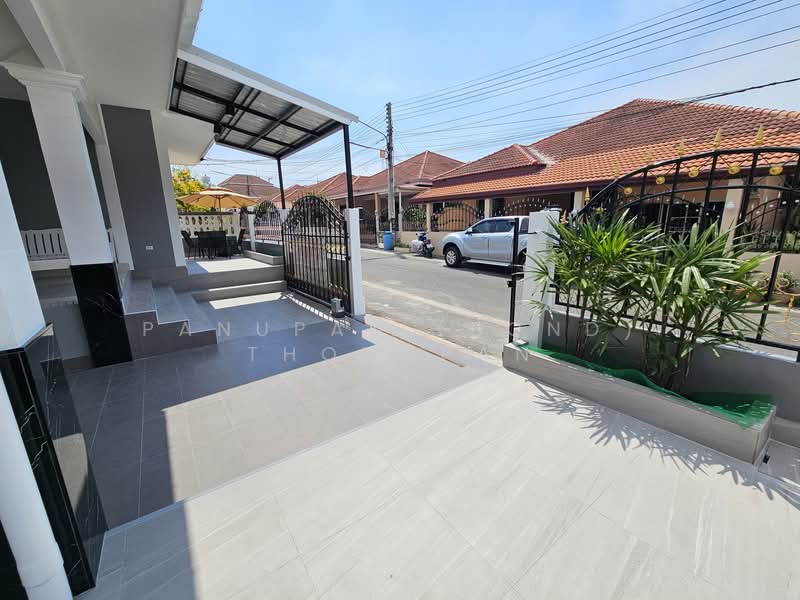 Chokchai Village 5, Chon Buri (Pattaya), Nong Pru, Bang Lamung (Pattaya), Chon Buri (Pattaya), 3 Bedrooms, 240 sqm, Single Detached House For Rent, by Panupan (Bond) Thongpan, 60252323 - DDproperty.com