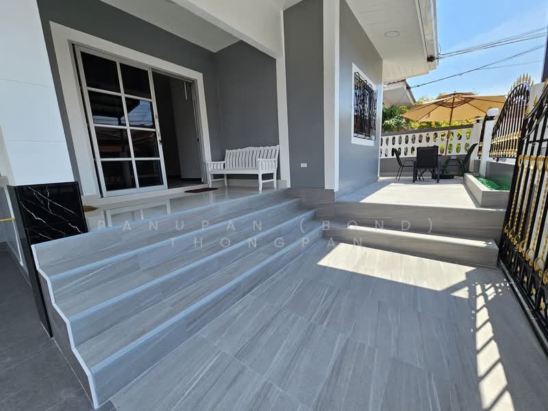 Chokchai Village 5, Chon Buri (Pattaya), Nong Pru, Bang Lamung (Pattaya), Chon Buri (Pattaya), 3 Bedrooms, 240 sqm, Single Detached House For Rent, by Panupan (Bond) Thongpan, 60252323 - DDproperty.com