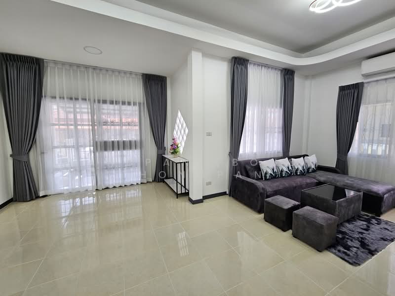 Chokchai Village 5, Chon Buri (Pattaya), Nong Pru, Bang Lamung (Pattaya), Chon Buri (Pattaya), 3 Bedrooms, 240 sqm, Single Detached House For Rent, by Panupan (Bond) Thongpan, 60252323 - DDproperty.com