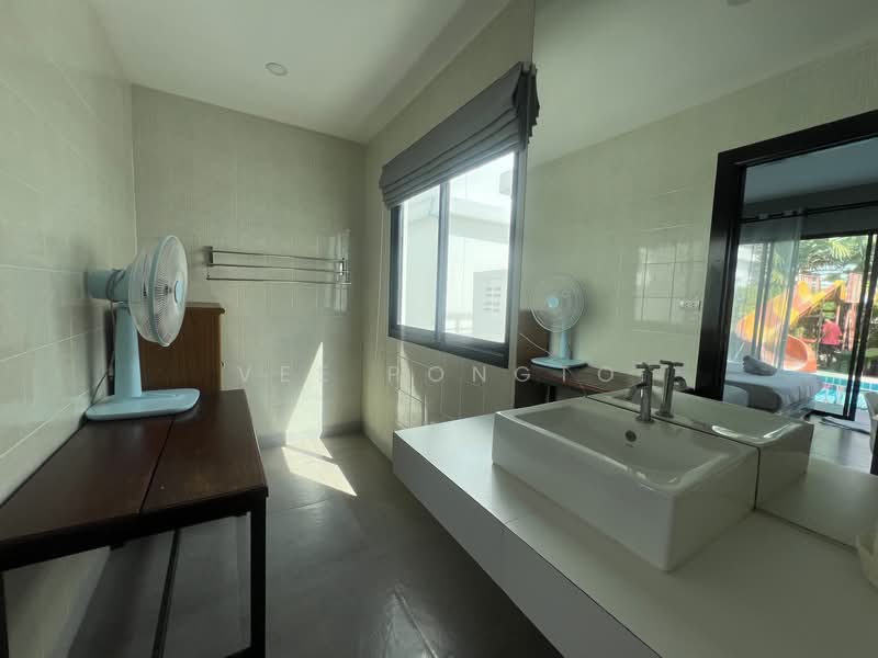 The Modern Pool Villa, Prachuap Khiri Khan, Hua Hin, Hua Hin, Prachuap Khiri Khan, 4 Bedrooms, 200 sqm, Single Detached House For Sale, by Parkkapol (Smile) Luecha, 60252382 - DDproperty.com