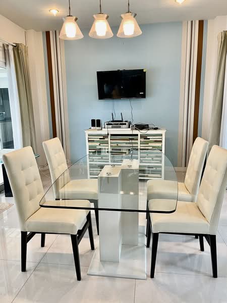 Sea Breeze Villa Pattaya, Chon Buri (Pattaya), Bang Lamung, Bang Lamung (Pattaya), Chon Buri (Pattaya), 4 Bedrooms, 245 sqm, Villa For Rent, by Panupan (Bond) Thongpan, 60252420 - DDproperty.com