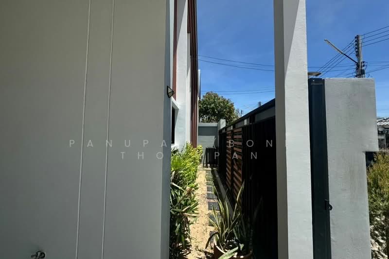 Baan Mae Pool Villa, Chon Buri (Pattaya), Nong Pru, Bang Lamung (Pattaya), Chon Buri (Pattaya), 3 Bedrooms, 120 sqm, Villa For Rent, by Panupan (Bond) Thongpan, 60252423 - DDproperty.com