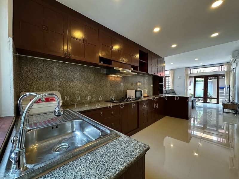 Chateau Dale Villa, Chon Buri (Pattaya), Nong Pru, Bang Lamung (Pattaya), Chon Buri (Pattaya), 4 Bedrooms, 180 sqm, Villa For Rent, by Panupan (Bond) Thongpan, 60252451 - DDproperty.com