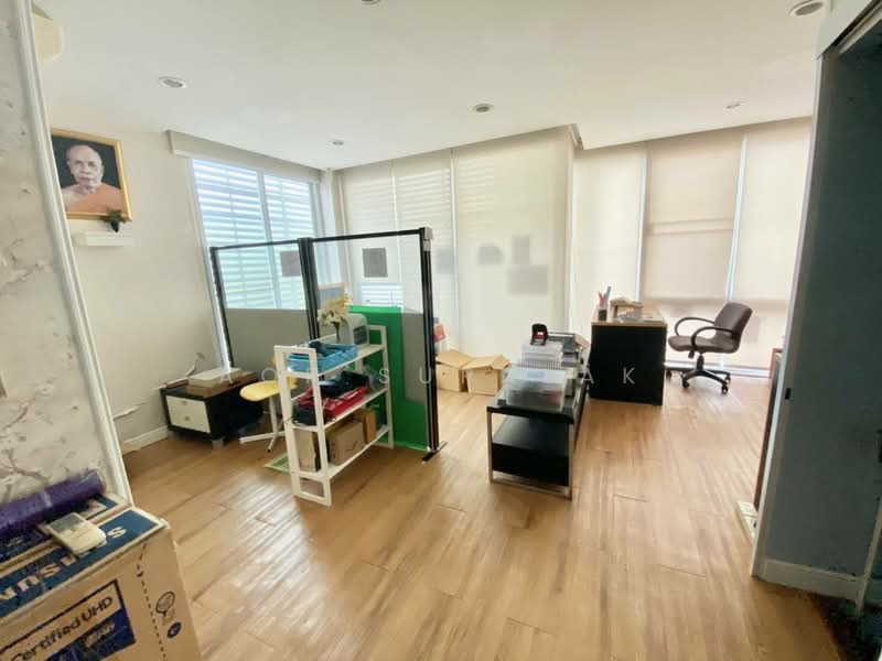Thanapat Haus Sathorn - Narathiwas, Bangkok, Soi Chuen Chitrung, Nontri Road, Chong Nonsi, Yan Nawa, Bangkok, 3 Bedrooms, 176 sqm, Townhouse For Rent, by Sittichai (Ice) Tulyanon, 60252549 - DDproperty.com