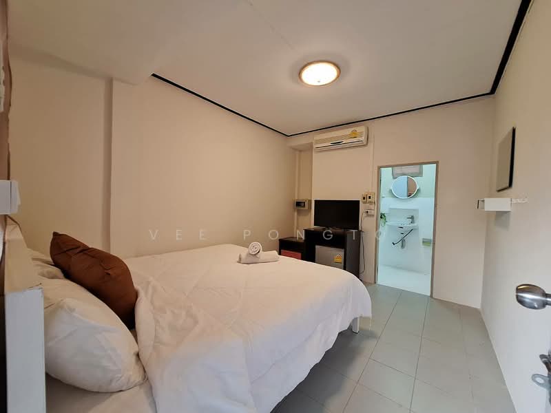 Single house near Hilton Hua Hin hotel, 7bedrooms,8bathrooms, Prachuap Khiri Khan, Hua Hin, Hua Hin, Prachuap Khiri Khan, 7 Bedrooms, 180 sqm, Single Detached House For Rent, by Parkkapol (Smile) Luecha, 60252666 - DDproperty.com