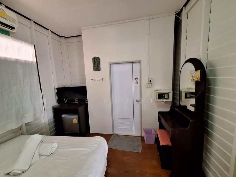 Single house near Hilton Hua Hin hotel, 7bedrooms,8bathrooms, Prachuap Khiri Khan, Hua Hin, Hua Hin, Prachuap Khiri Khan, 7 Bedrooms, 180 sqm, Single Detached House For Rent, by Parkkapol (Smile) Luecha, 60252666 - DDproperty.com