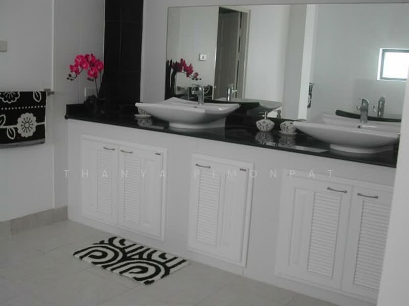 Villa in Taling Ngam for Sale, Surat Thani, Lipa Noi, Ko Samui, Surat Thani, 5 Bedrooms, 300 sqm, Single Detached House For Sale, by Thanya Pimonpat, 60252768 - DDproperty.com