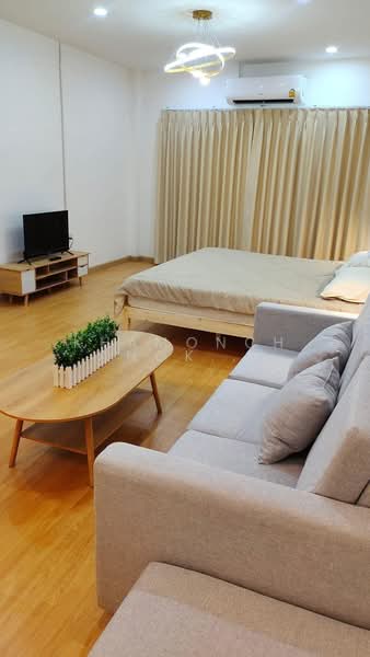 Townhouse for Rent on Santitham Road Chang Phueak, Chiang Mai, Chang Phuak, Muang Chiang Mai, Chiang Mai, 3 Bedrooms, 120 sqm, Townhouse For Rent, by Khamonchanok Aisuwan, 60253249 - DDproperty.com