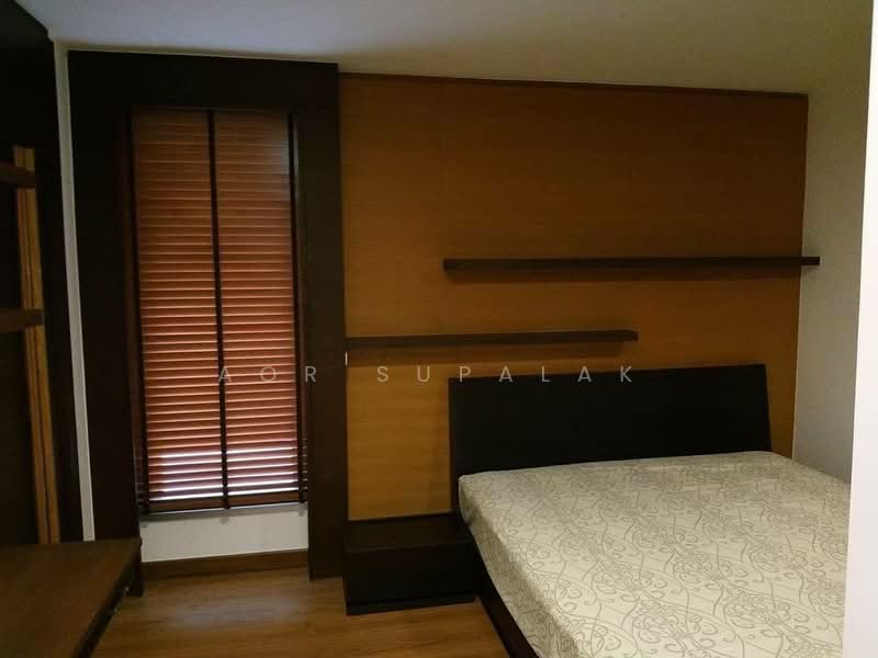 St Louis Grand Terrace : เซ็นต์ห ลุยส์ แกรนด์ เทอเรส, กรุงเทพ, ซอย สาทร 11 S Sathon Rd, ยานนาวา, สาทร, กรุงเทพ, 110 ตร.ม., คอนโด ให้เช่า, โดย Sittichai (Ice) Tulyanon, 60253319 - DDproperty.com