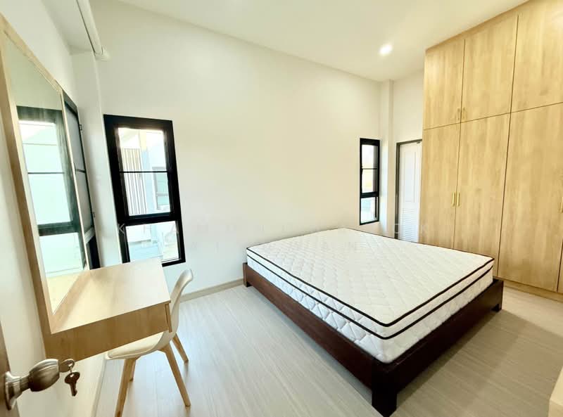 ขายบ้านเดี่ยว 3 ห้องนอน ในทำเล เมืองเชียงใหม่, เชียงใหม่, เชียงใหม่, ป่าแดด, เมืองเชียงใหม่, เชียงใหม่, 180 ตร.ม., บ้านเดี่ยว ขาย, โดย Khamonchanok Aisuwan, 60253557 - DDproperty.com