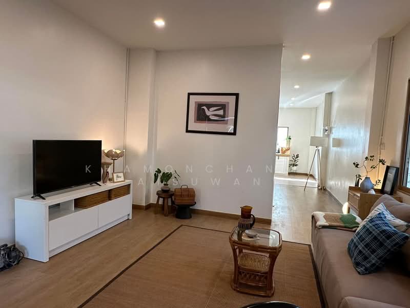 For Sale - 2 Bedrooms Townhouse for Rent and Sale in Wat Ket, Chiang Mai