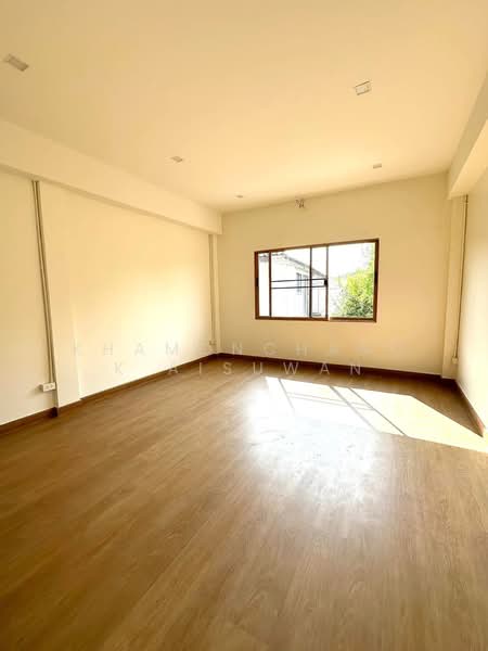 For Sale - 2 Bedrooms Townhouse for Rent and Sale in Wat Ket, Chiang Mai