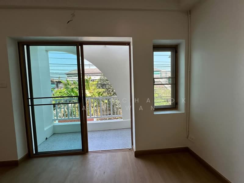 For Sale - 2 Bedrooms Townhouse for Rent and Sale in Wat Ket, Chiang Mai
