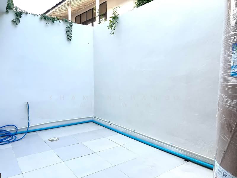 For Sale - 2 Bedrooms Townhouse for Rent and Sale in Wat Ket, Chiang Mai