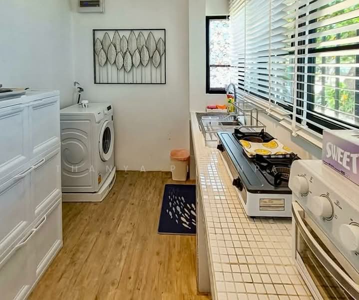 Cute Beachfront House Right on the Beach for Rent, Surat Thani, Mae Nam, Ko Samui, Surat Thani, Studio, 70 sqm, Single Detached House For Rent, by Thanya Pimonpat, 60253615 - DDproperty.com