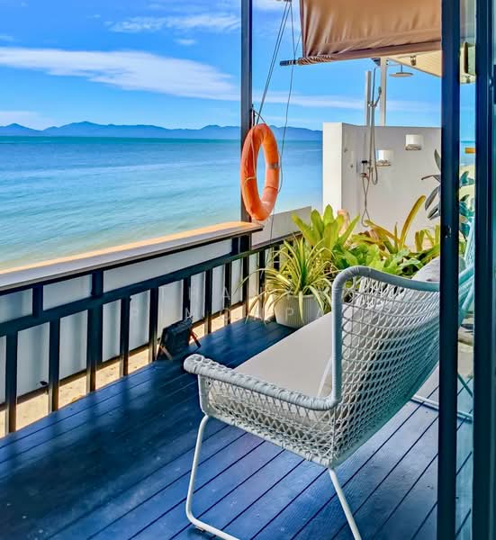 Cute Beachfront House Right on the Beach for Rent, Surat Thani, Mae Nam, Ko Samui, Surat Thani, Studio, 70 sqm, Single Detached House For Rent, by Thanya Pimonpat, 60253615 - DDproperty.com