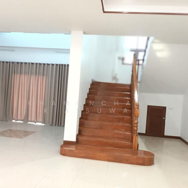 House for Rent in Near Chiang Mai Airport, Chiang Mai, Mae Hia, Muang Chiang Mai, Chiang Mai, 8 Bedrooms, 500 sqm, Single Detached House For Rent, by Khamonchanok Aisuwan, 60253748 - DDproperty.com