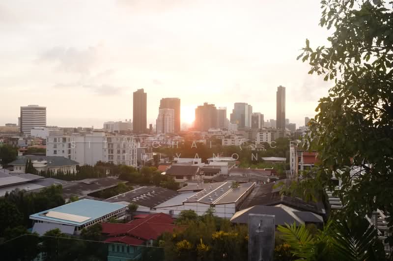 For Rent - The Teak Sukhumvit 39, Bangkok