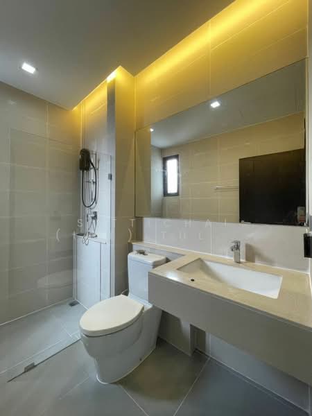 Soul Ladprao–Sena, Bangkok, Soi Latphrao Wanghin 60, Lat Phrao, Lat Phrao, Bangkok, 5 Bedrooms, 389 sqm, Single Detached House For Rent, by Sittichai (Ice) Tulyanon, 60253970 - DDproperty.com