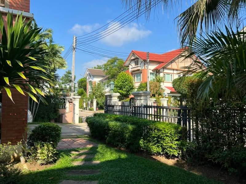 Laddarom Elegance Payap, Chiang Mai, Nong Pa Krang, Muang Chiang Mai, Chiang Mai, 3 Bedrooms, 240 sqm, Single Detached House For Sale, by Khamonchanok Aisuwan, 60254094 - DDproperty.com