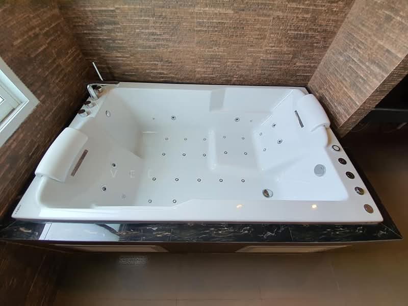 Nice Breeze 6, Prachuap Khiri Khan, Hua Hin, Hua Hin, Prachuap Khiri Khan, 4 Bedrooms, 400 sqm, Villa For Sale, by Parkkapol (Smile) Luecha, 60254144 - DDproperty.com