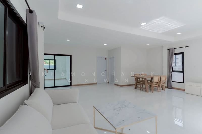 For Sale - Pool villa 3 bedrooms 4bathrooms for sale, Chiang Mai