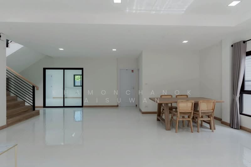 For Sale - Pool villa 3 bedrooms 4bathrooms for sale, Chiang Mai