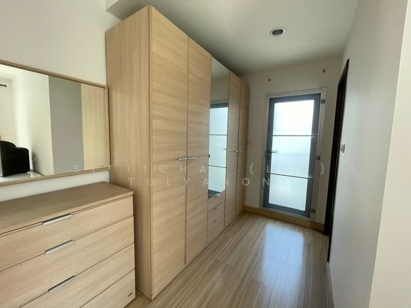 Y.O. Place, Bangkok, 223 Soi Sai Nam Thip 2, Khlong Toei, Khlong Toei, Bangkok, 2 Bedrooms, 93 sqm, Condo For Rent, by Sittichai (Ice) Tulyanon, 60254246 - DDproperty.com