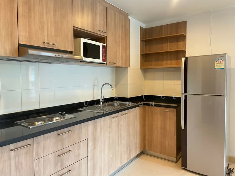 Y.O. Place, Bangkok, 223 Soi Sai Nam Thip 2, Khlong Toei, Khlong Toei, Bangkok, 2 Bedrooms, 93 sqm, Condo For Rent, by Sittichai (Ice) Tulyanon, 60254246 - DDproperty.com