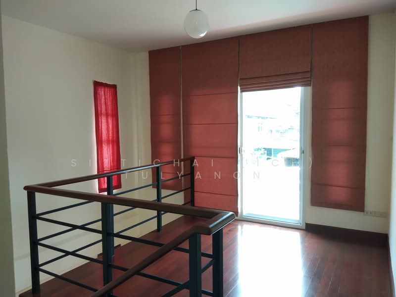 House at Sukhumvit 61 (Ekamai 22), Bangkok, Khlong Tan Nua, Watthana, Bangkok, 3 Bedrooms, 160 sqm, Single Detached House For Rent, by Sittichai (Ice) Tulyanon, 60254270 - DDproperty.com