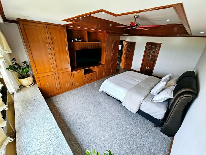 Jomtien Plaza Condotel, Chon Buri (Pattaya), 406 261 Village No. 12, Nong Pru, Bang Lamung (Pattaya), Chon Buri (Pattaya), 2 Bedrooms, 161 sqm, Condo For Sale, by Panupan (Bond) Thongpan, 60254415 - DDproperty.com