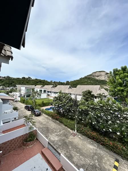 Spacious 4 Bedrooms Townhome for Rent with Beach Access, Prachuap Khiri Khan, Nong Kae, Hua Hin, Prachuap Khiri Khan, 4 Bedrooms, 320 sqm, Townhouse For Rent, by Parkkapol (Smile) Luecha, 60254461 - DDproperty.com