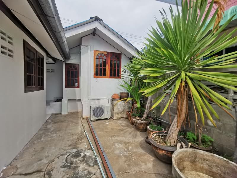 House for Sale and Rent Close to Klai Kangwon Palace, Prachuap Khiri Khan, Hua Hin, Hua Hin, Prachuap Khiri Khan, 5 Bedrooms, 200 sqm, Single Detached House For Rent, by Parkkapol (Smile) Luecha, 60254600 - DDproperty.com