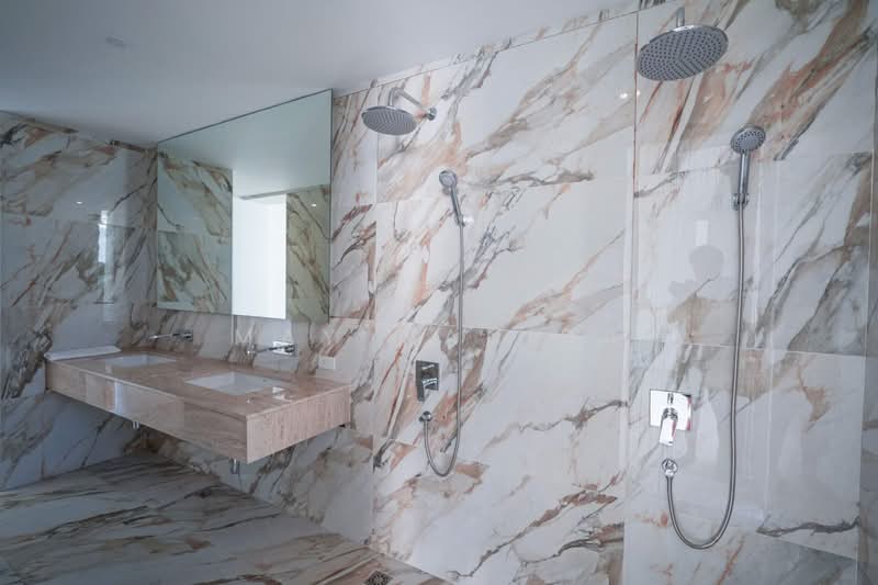 Baan Kata Villas, Phuket, Karon, Muang Phuket, Phuket, 8 Bedrooms, 1,200 sqm, Villa For Sale, by Wanida (May) Mahawong, 60254603 - DDproperty.com