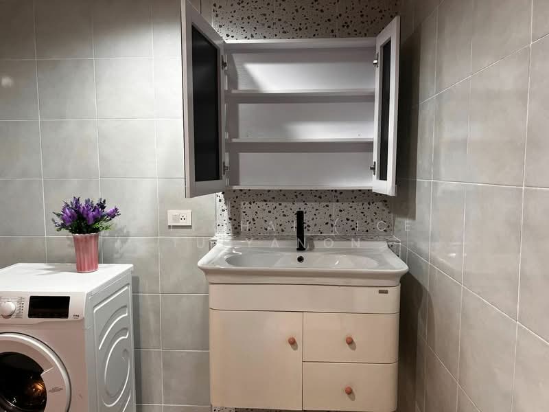 State Tower, Bangkok, 1055 Silom Road, Silom, Bang Rak, Bangkok, 1 Bedroom, 68 sqm, Condo For Rent, by Sittichai (Ice) Tulyanon, 60254606 - DDproperty.com