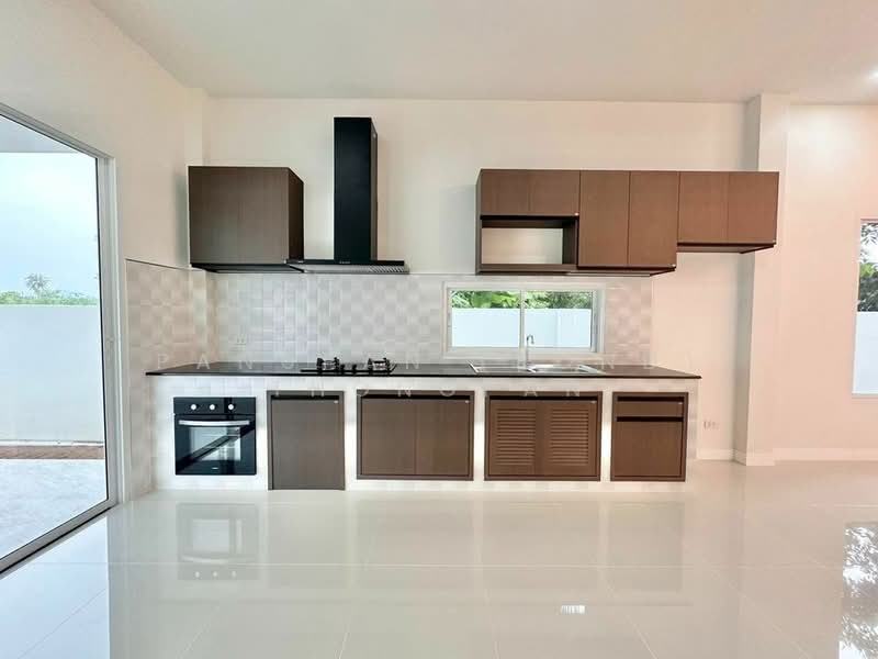 Single house for Sale in Mabprachan-Pong, Chon Buri (Pattaya), Poong, Bang Lamung (Pattaya), Chon Buri (Pattaya), 3 Bedrooms, 280 sqm, Single Detached House For Sale, by Panupan (Bond) Thongpan, 60254612 - DDproperty.com
