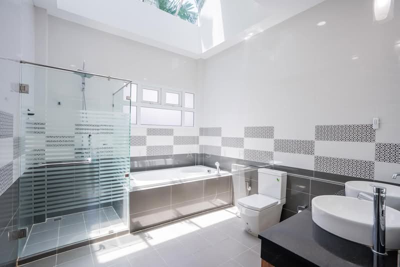 Baan Dusit Pattaya Hill : บ้านดุสิต พัทยา ฮิลล์, ชลบุรี, นาจอมเทียน, สัตหีบ, ชลบุรี, 586 ตร.ม., บ้านเดี่ยว ขาย, โดย Panupan (Bond) Thongpan, 60254632 - DDproperty.com