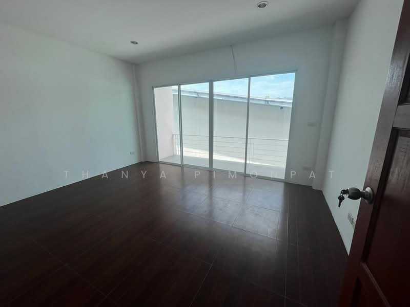 4 Bedrooms Townhouse for Sale Central Chaweng Koh Samui, Surat Thani, Bo Put, Ko Samui, Surat Thani, 4 Bedrooms, 230 sqm, Townhouse For Sale, by Thanya Pimonpat, 60254668 - DDproperty.com