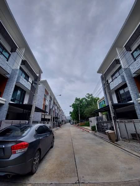 Plex Bangna, Samut Prakan, 90/239 Burapha Withi Expressway, Bang Kaeo, Bang Plee, Samut Prakan, 3 Bedrooms, 220 sqm, Townhouse For Rent, by Sittichai (Ice) Tulyanon, 60254684 - DDproperty.com