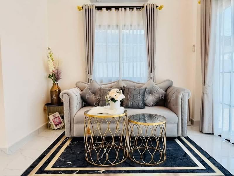 Rattanakorn Village 18, Chon Buri (Pattaya), Na Kloe, Bang Lamung (Pattaya), Chon Buri (Pattaya), 4 Bedrooms, 380 sqm, Single Detached House For Sale, by Panupan (Bond) Thongpan, 60254827 - DDproperty.com