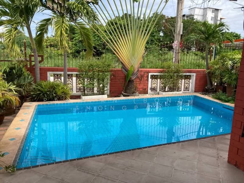 Rattanakorn Village 5, Chon Buri (Pattaya), Nong Pru, Bang Lamung (Pattaya), Chon Buri (Pattaya), 3 Bedrooms, 140 sqm, Villa For Sale, by Panupan (Bond) Thongpan, 60254830 - DDproperty.com