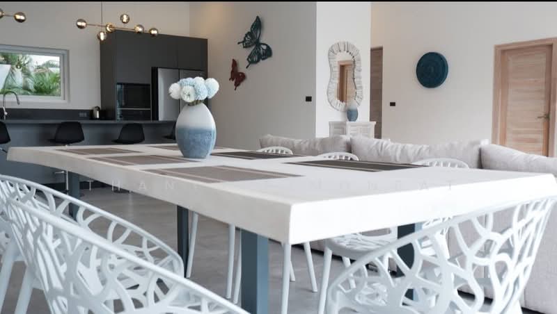 วิลล่า 4 ห้องนอน ให้เช่า ในทำเล เกาะสมุย, สุราษฎร์ธานี, มะเร็ต, เกาะสมุย, สุราษฎร์ธานี, 220 ตร.ม., วิลล่า ให้เช่า, โดย Thanya Pimonpat, 60254878 - DDproperty.com