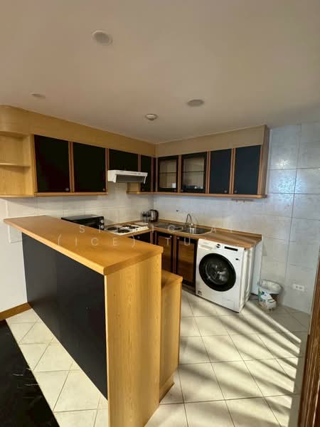 United Tower Thonglor : ยูไนเต็ด ทาวเวอร์ ทองหล่อ, กรุงเทพ, 333 ซอยทองหล่อ 17, คลองตันเหนือ, วัฒนา, กรุงเทพ, 108 ตร.ม., คอนโด ให้เช่า, โดย Sittichai (Ice) Tulyanon, 60254884 - DDproperty.com