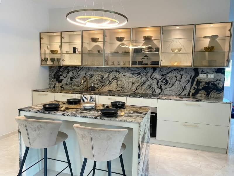 Central Park Hillside, Chon Buri (Pattaya), Soi Central Park Hillside Village, Nong Pru, Bang Lamung (Pattaya), Chon Buri (Pattaya), 4 Bedrooms, 260 sqm, Villa For Sale, by Panupan (Bond) Thongpan, 60254945 - DDproperty.com