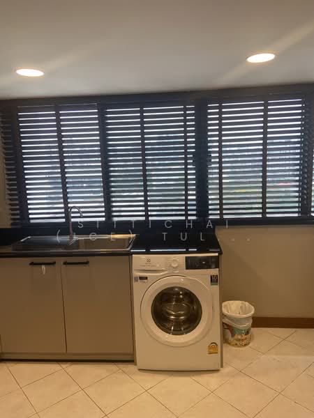 United Tower Thonglor, Bangkok, 333 Soi Thonglor 17, Khlong Tan Nua, Watthana, Bangkok, 2 Bedrooms, 115 sqm, Condo For Rent, by Sittichai (Ice) Tulyanon, 60254973 - DDproperty.com