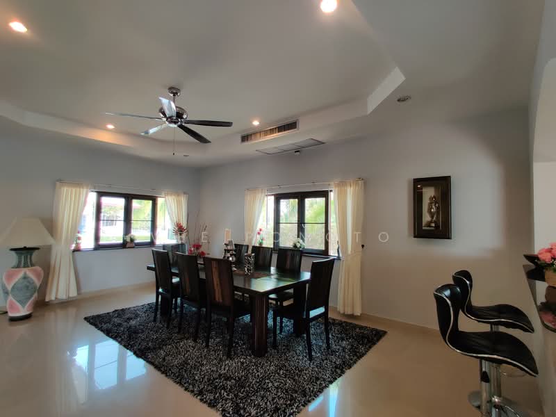 Stuart Park Villas, Prachuap Khiri Khan, Nong Kae, Hua Hin, Prachuap Khiri Khan, 3 Bedrooms, 300 sqm, Villa For Rent, by Parkkapol (Smile) Luecha, 60255017 - DDproperty.com
