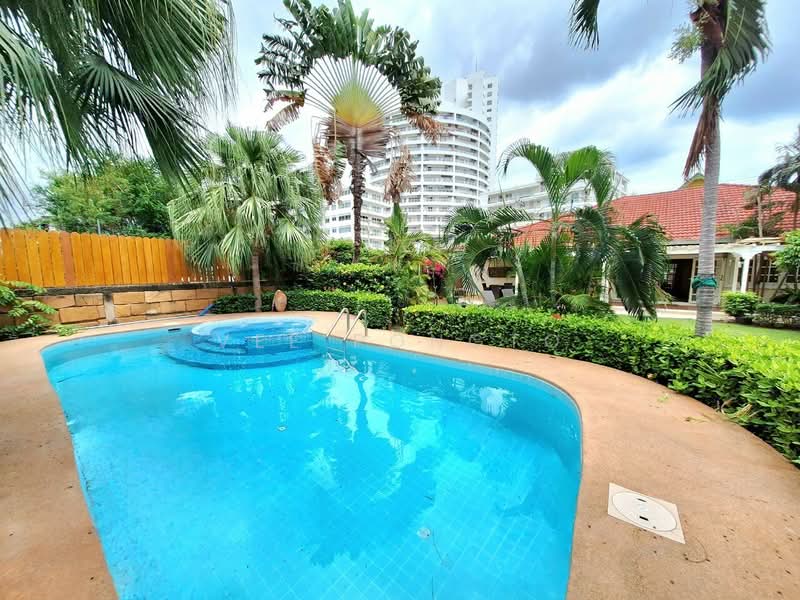 Pool Villa 4 Bedrooms and 4 Bathrooms for Rent in Hua Hin, ประจวบคีรีขันธ์, หนองแก, หัวหิน, ประจวบคีรีขันธ์, 350 ตร.ม., วิลล่า ให้เช่า, โดย Parkkapol (Smile) Luecha, 60255043 - DDproperty.com