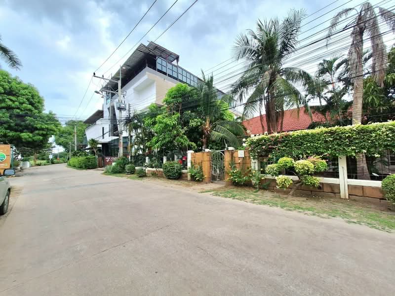 Pool Villa 4 Bedrooms and 4 Bathrooms for Rent in Hua Hin, Prachuap Khiri Khan, Nong Kae, Hua Hin, Prachuap Khiri Khan, 4 Bedrooms, 350 sqm, Villa For Rent, by Parkkapol (Smile) Luecha, 60255043 - DDproperty.com