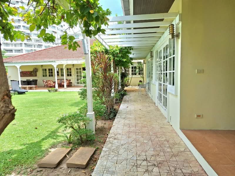 Pool Villa 4 Bedrooms and 4 Bathrooms for Rent in Hua Hin, Prachuap Khiri Khan, Nong Kae, Hua Hin, Prachuap Khiri Khan, 4 Bedrooms, 350 sqm, Villa For Rent, by Parkkapol (Smile) Luecha, 60255043 - DDproperty.com